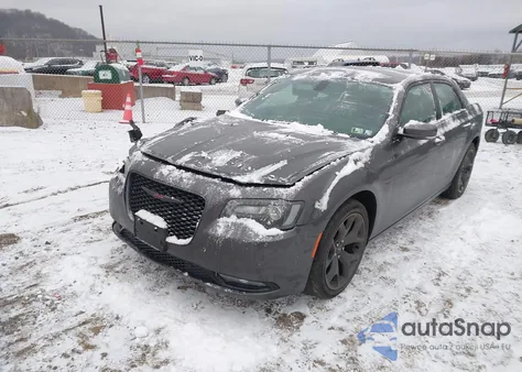 2021 Chrysler 300 300S из США, поврежденный, VIN 2C3CCABG2MH545546